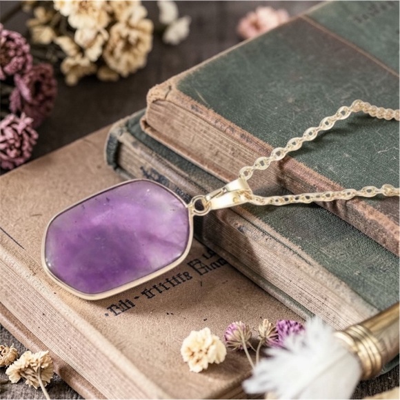 Jewelry - Amethyst Pendant Necklace